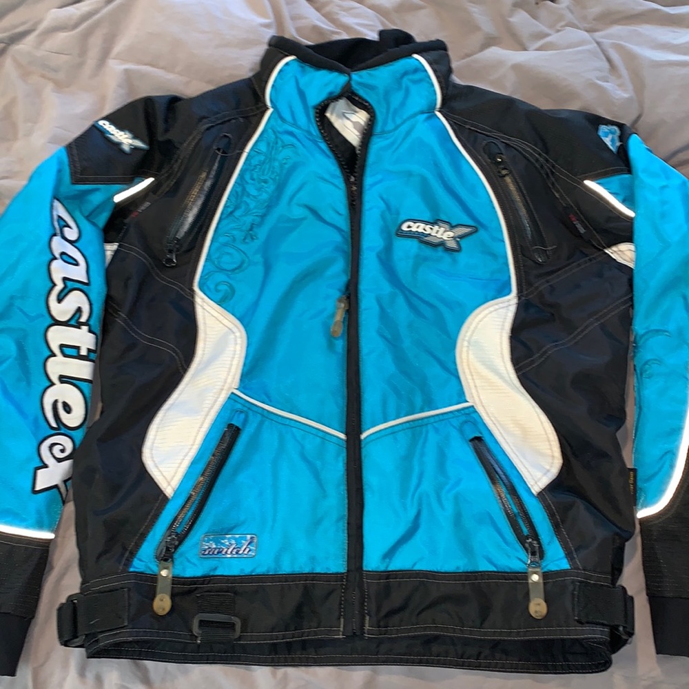 Brand new barely worn Castle winter coat/ski coat
